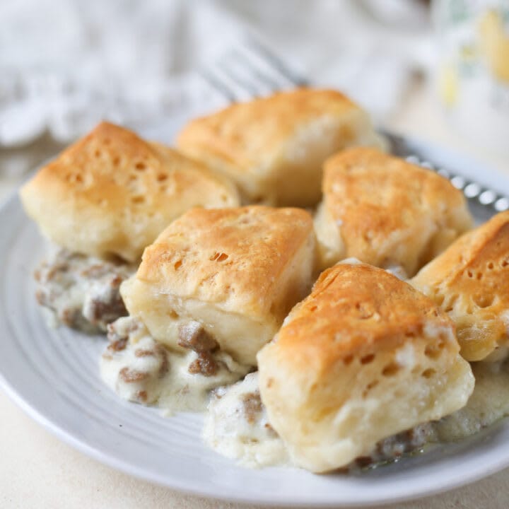 Biscuits and Gravy Casserole