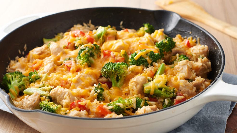 One Pot Cheesy Chicken Broccoli and Rice Casserole
