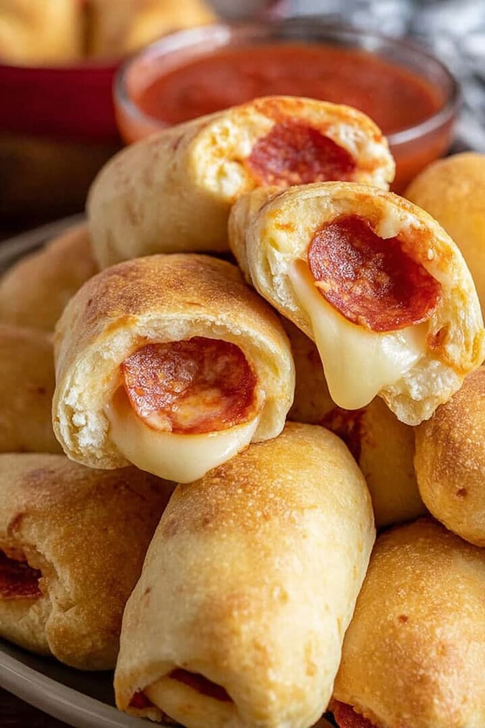 Easy Pepperoni Rolls