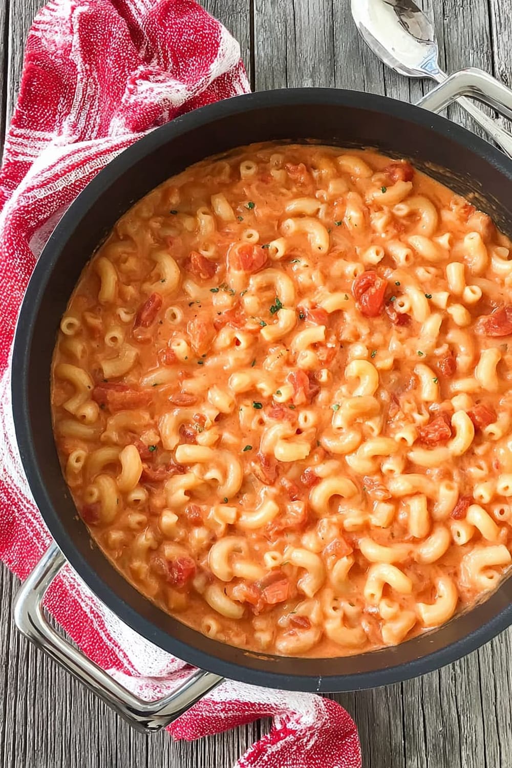 Creamy Tomato Macaroni and Cheese