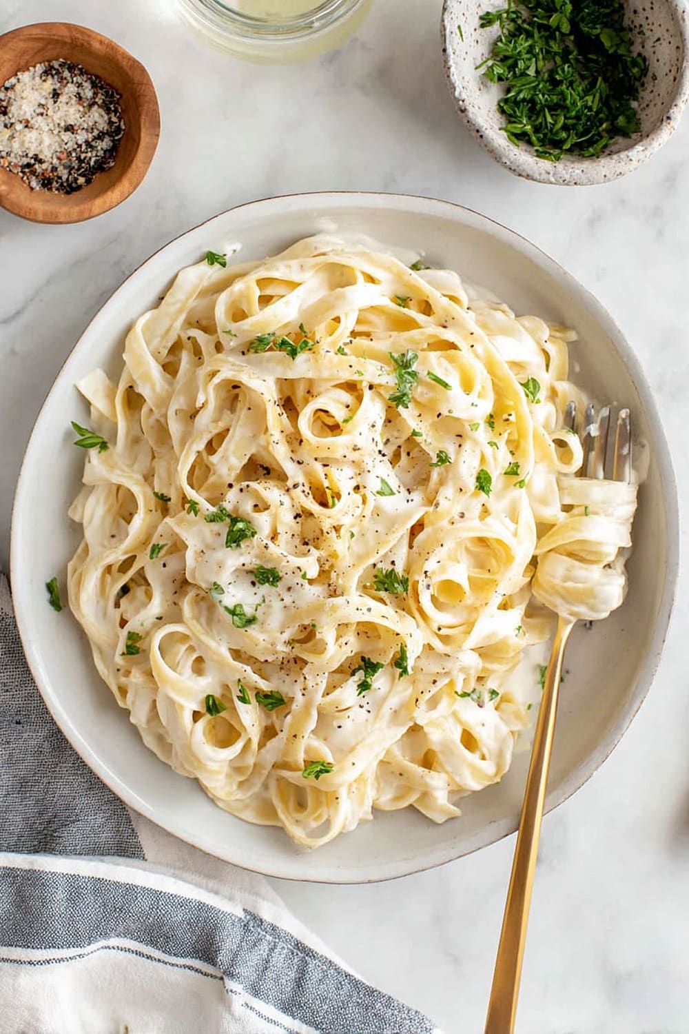 Fettuccine Alfredo