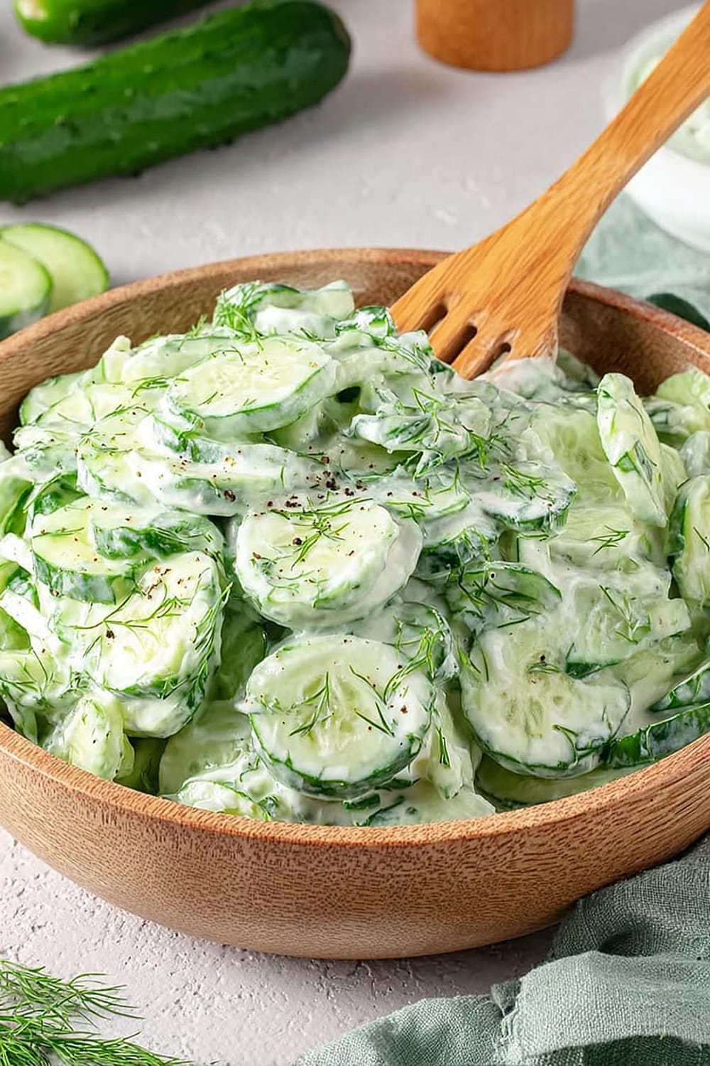 German Cucumber Salad (Gurkensalat)