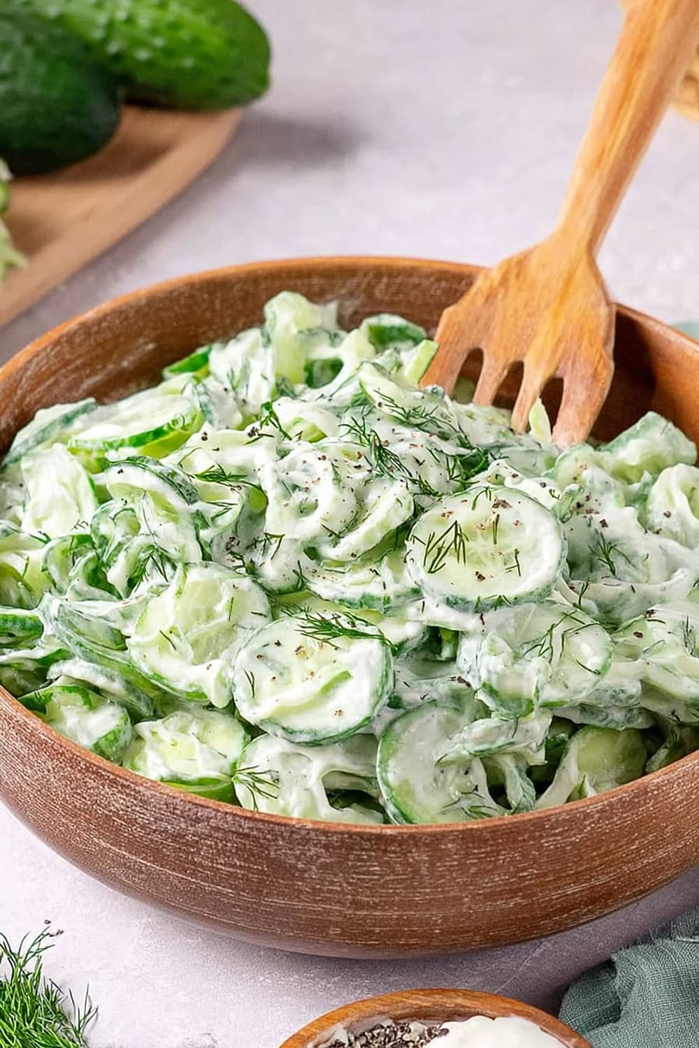 German Cucumber Salad (Gurkensalat)