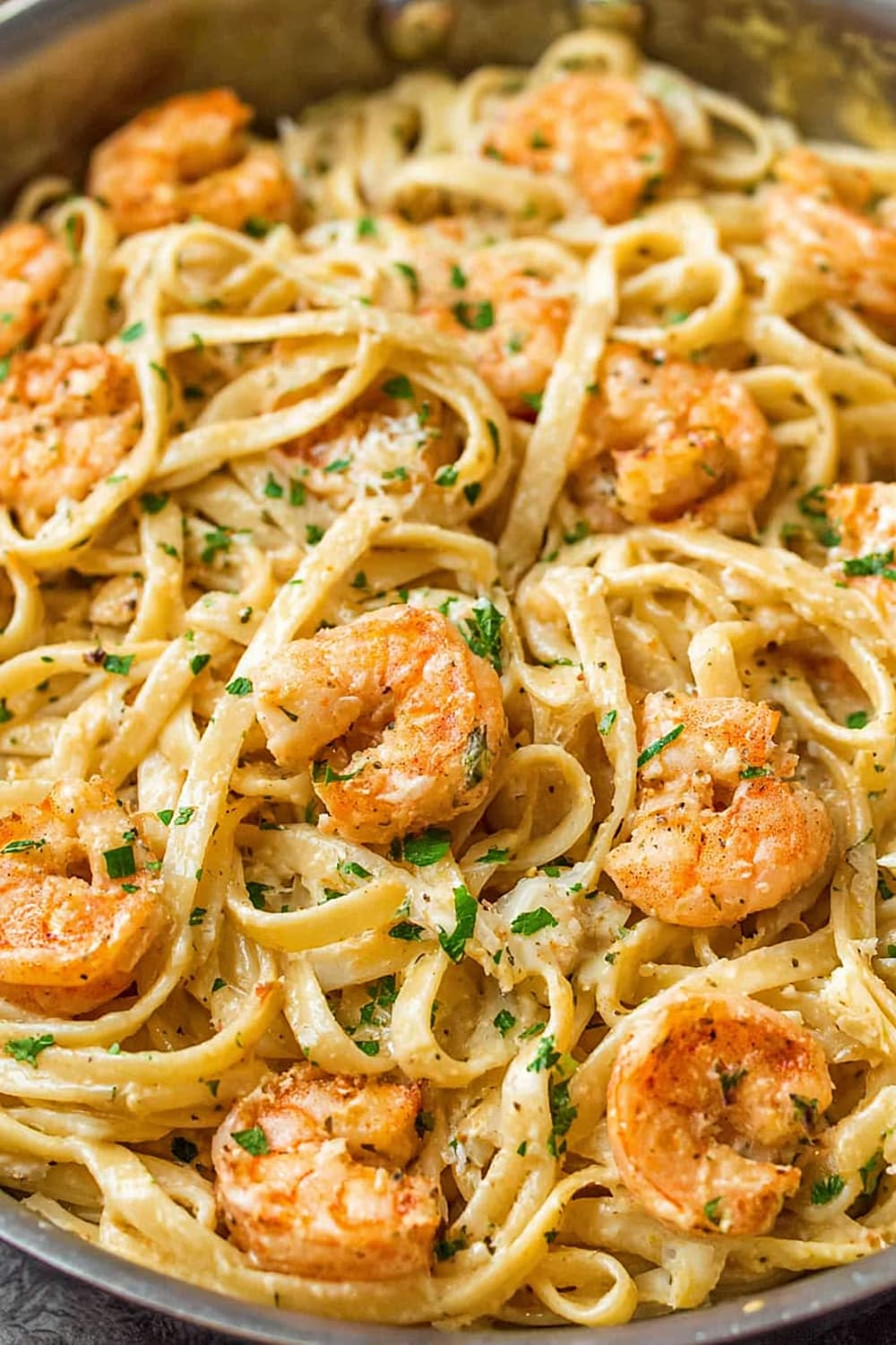 Quick Creamy Garlic Shrimp Pasta