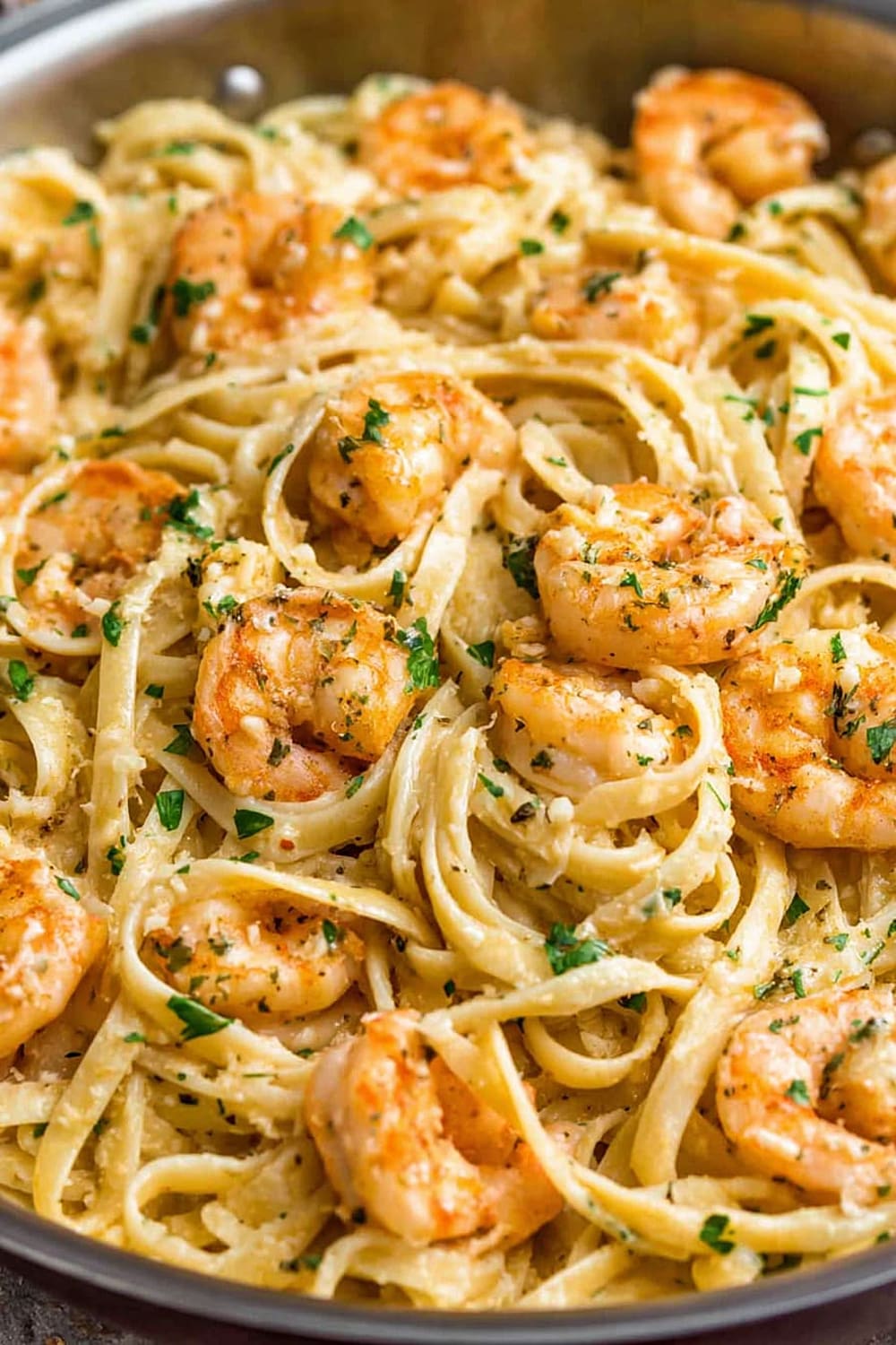 Quick Creamy Garlic Shrimp Pasta