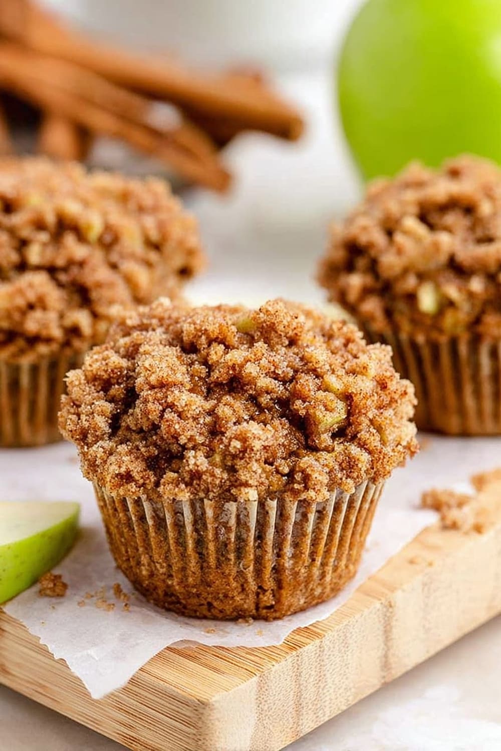 Healthy Cinnamon Apple Muffins