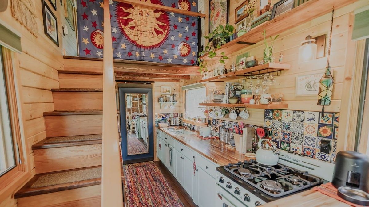 What Happens When You Fit a Full Home in 28 Feet