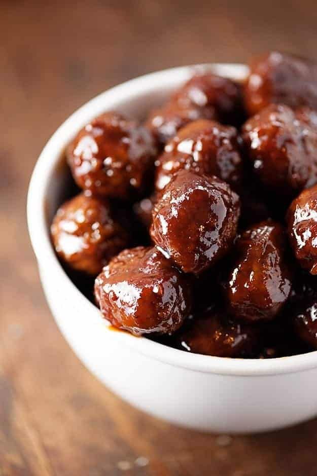 What to Serve with Grape Jelly Meatballs (11 Easy Sides)