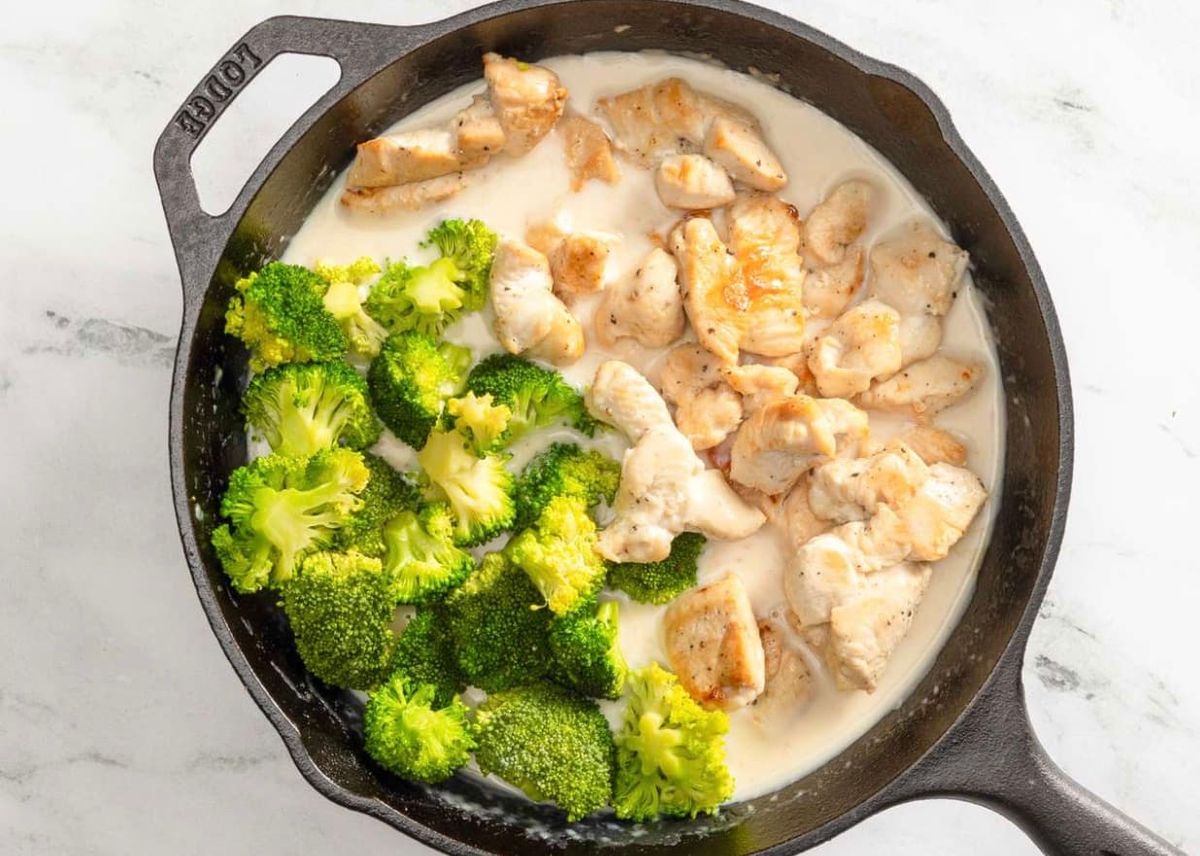 Skillet Chicken Divan
