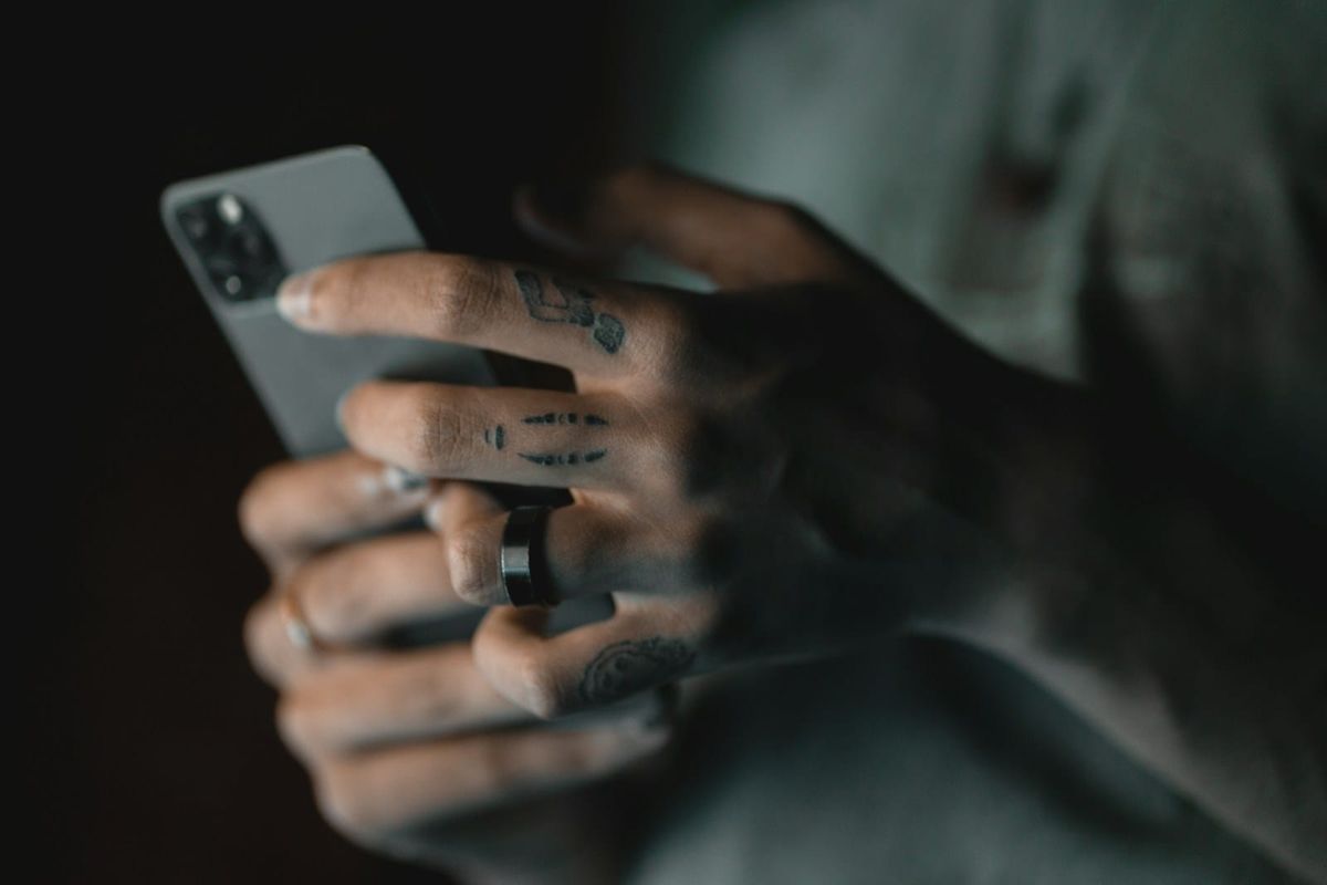 27 Gorgeous Hand Tattoos for Women