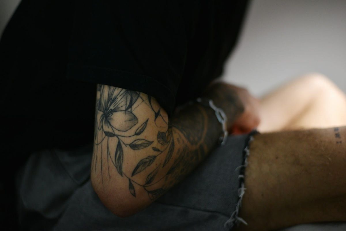 31 Stunning Sleeve Tattoos for Women That Turn Heads