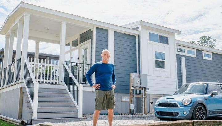 He Traded His 5,000 Sq Ft McMansion for 400 Sq Ft of Peace