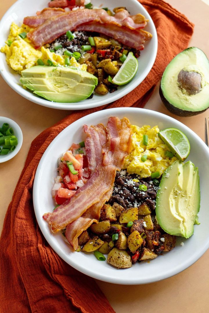 You Won’t Believe This Low-Carb Breakfast Burrito Bowl Hack