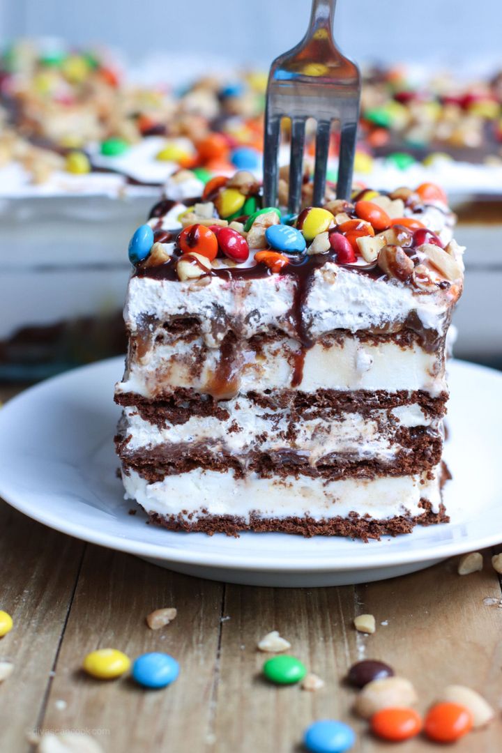 This Ice Cream Sandwich Hack Will Make You the Cookout Hero