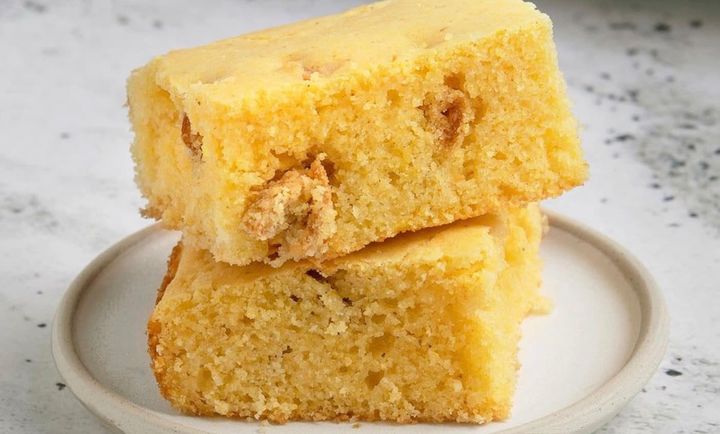 Louisiana Cracklin’ Cornbread