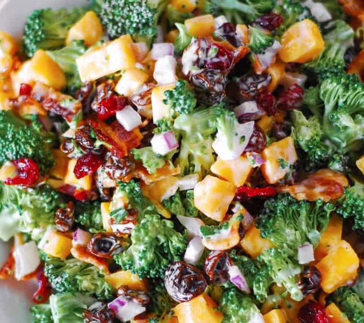 Broccoli Salad with Bacon and Cheese