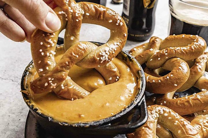 Guinness Beer Cheese Dip