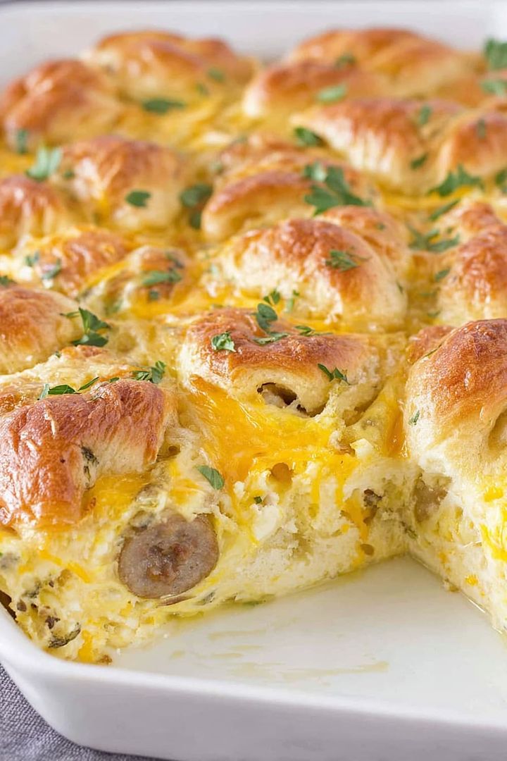 Easy Pigs in a Blanket Breakfast Casserole Recipe
