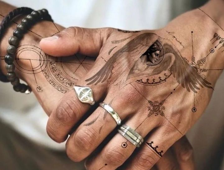 24 Amazing Hand Tattoos