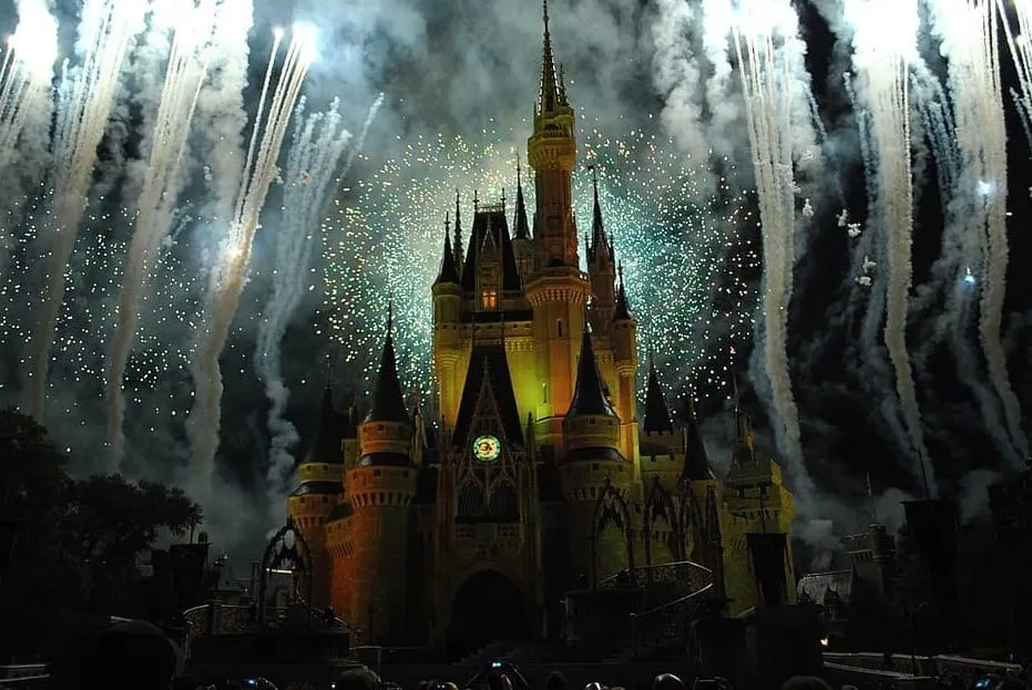 Media Moses Weekly | December 11-17th