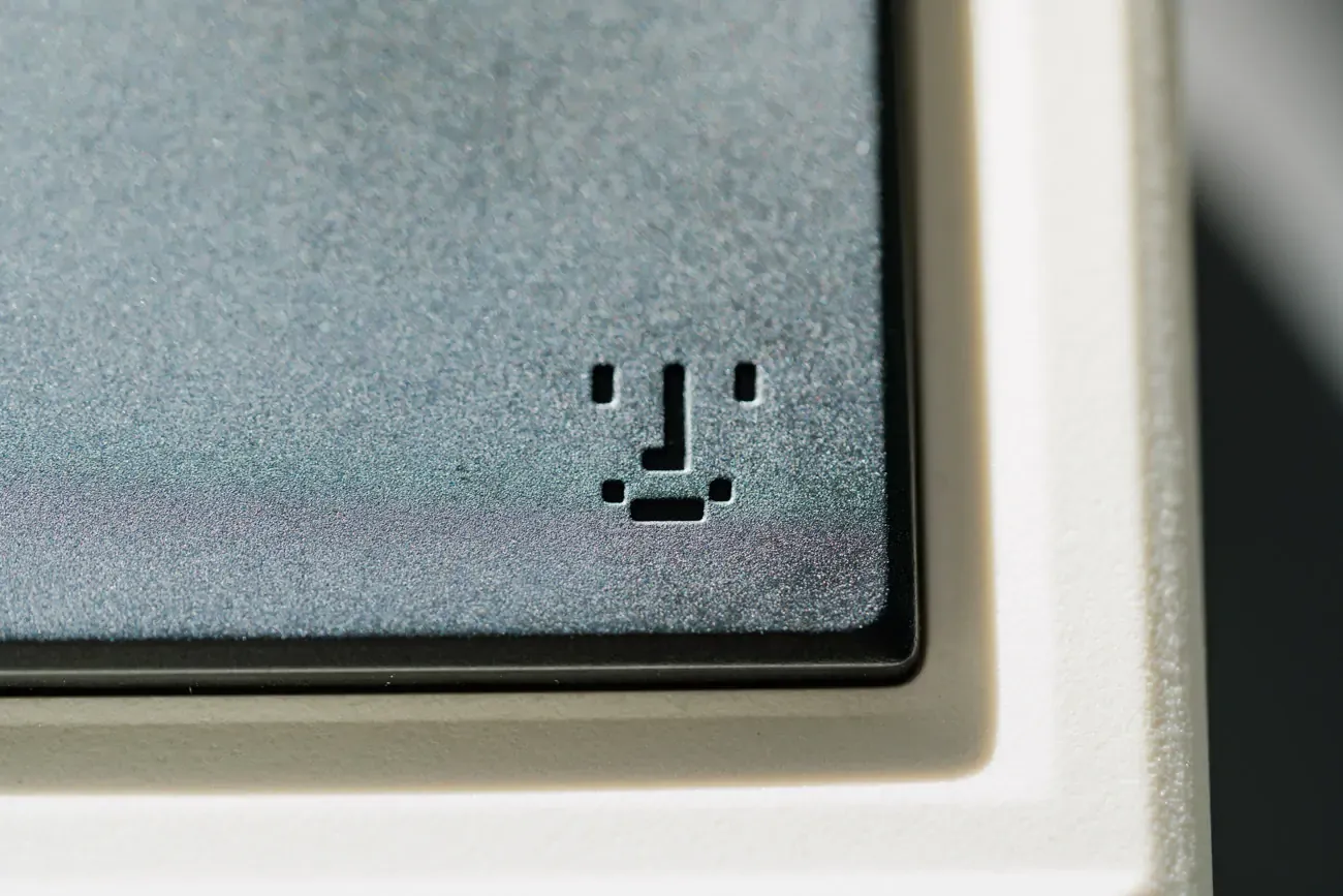 A 'Finder' face on the AYANEO AM01