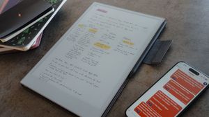 How I use Obsidian, Telegram, e-ink, and pen & paper to take notes