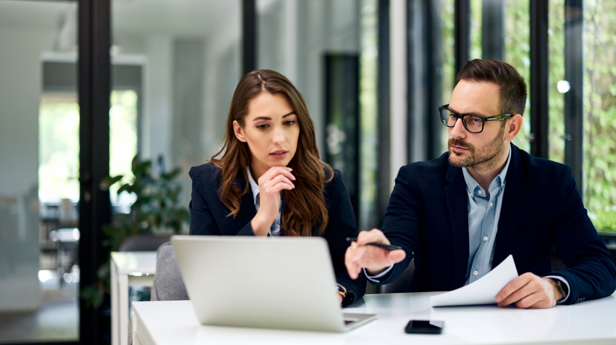 person with lawyer - How to Dissolve an LLC in New Jersey