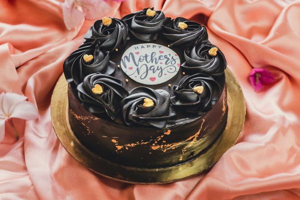 Mother’s Day Bakery Guide