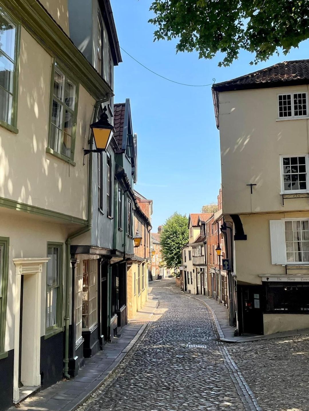 Inspiration photos the walk from where I stayed, into the city.