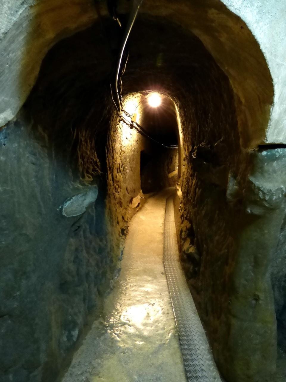 沿自二戰時期嘅沖繩「舊海軍壕公園」。(資料來源：Travel旅行記)