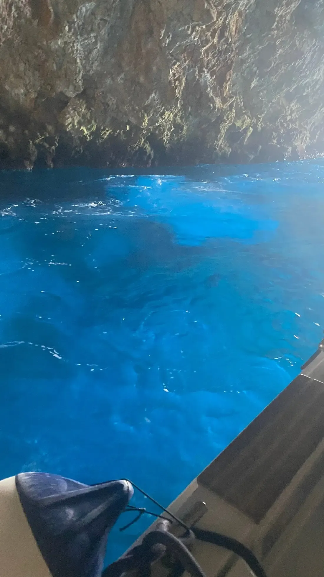 網民分享&nbsp;在克羅地亞藍洞藍洞amazing時刻。(資料來源：tripadvisor)