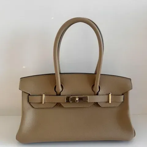 有用家分享&nbsp;Shoulder Birkin 29&nbsp;同樣作為其第二個&nbsp;Quota Bag，並於一月成功入手，反映該款式在部分配貨情況下仍有機會獲得。