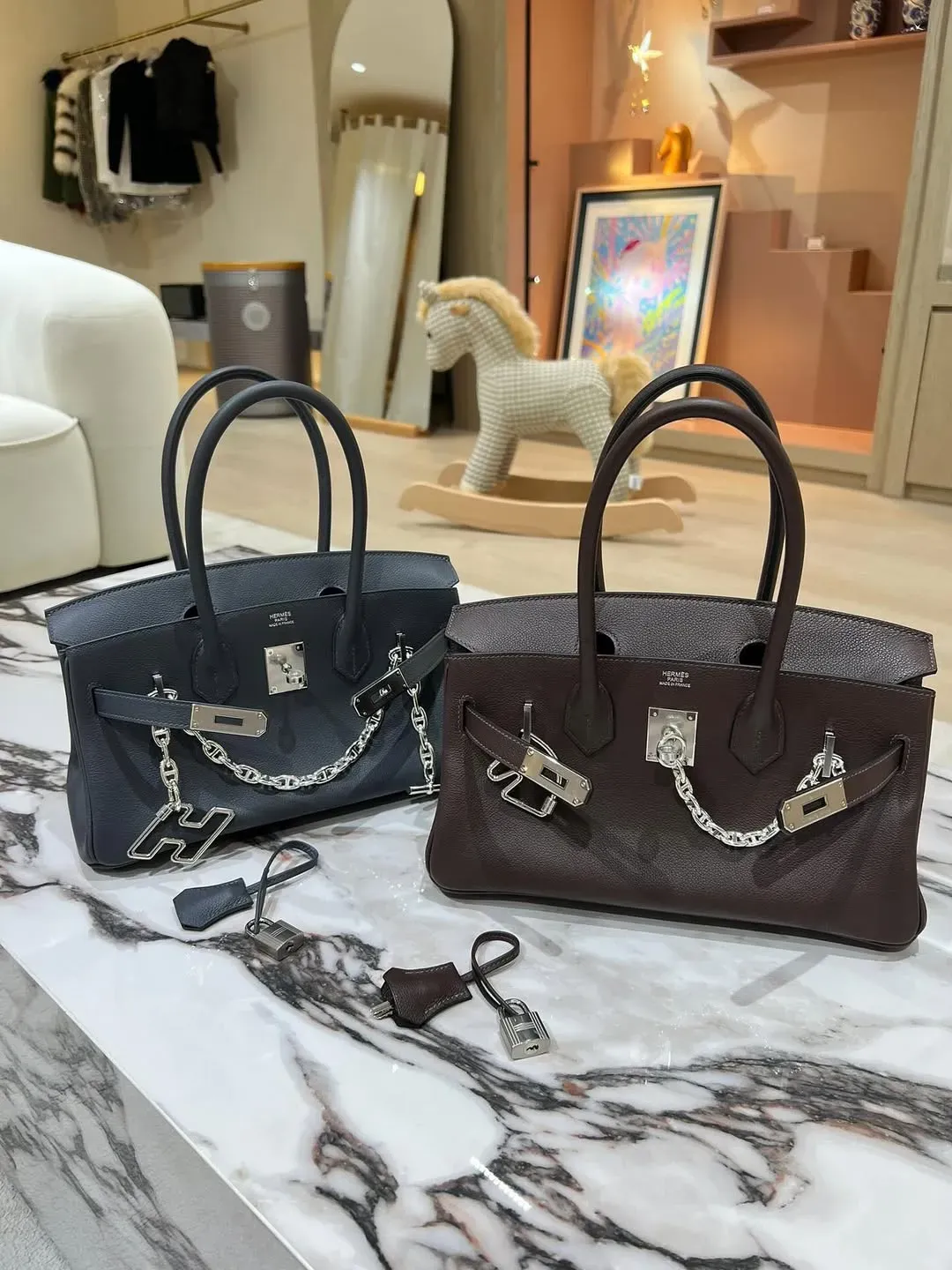 Shoulder Birkin 29&nbsp;常見採用&nbsp;Evercolor&nbsp;皮革，質地柔軟細緻，兼具結構感與日常耐用性。