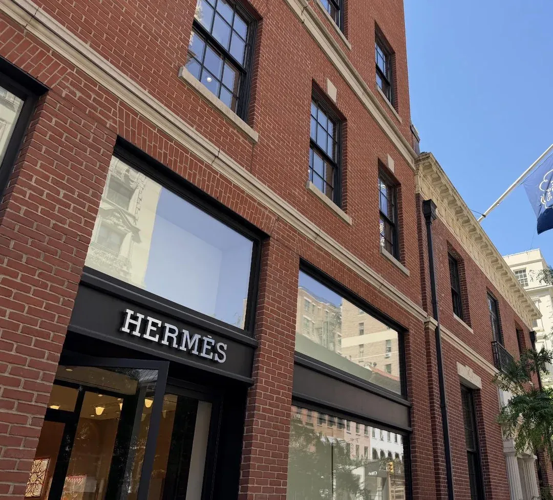 加拿大網民分享，自己約&nbsp;14&nbsp;個月&nbsp;Hermès&nbsp;配貨過程仍未收到&nbsp;QB offer，引發大量人討論加拿大近年配貨比例變化。