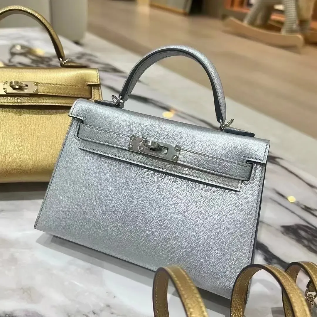Hermès Mini Kelly II 05&nbsp;銀色（Argent）Chèvre Chamkilight&nbsp;山羊皮，銀色金屬配件（PHW）