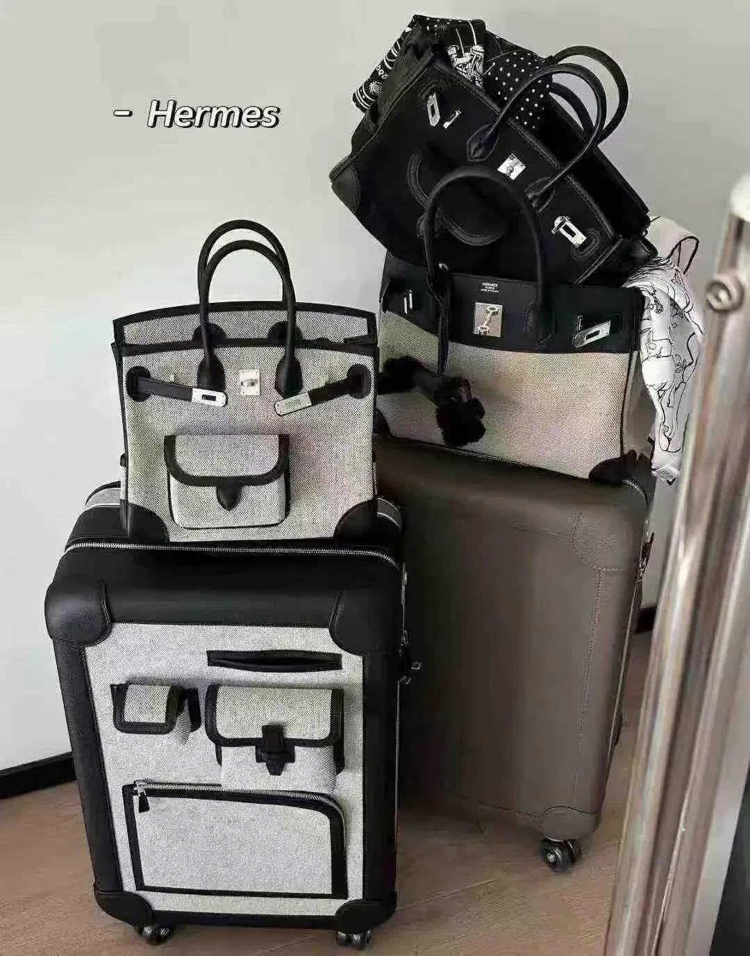 唔少網民分享，RMS&nbsp;最大吸引力其實係整體「旅行畫面感」。由機場、酒店到&nbsp;lounge，成件事更似&nbsp;lifestyle styling（生活風格延伸）。