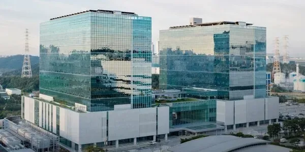 Samsung 成獨家螢幕供應商,量產良率達標