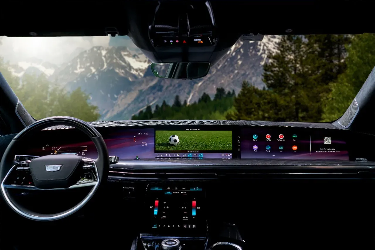 通用汽車 (GM) 全面引入 Google 內置系統：超過 200 款車載 App 正式上架，究竟有乜特別？