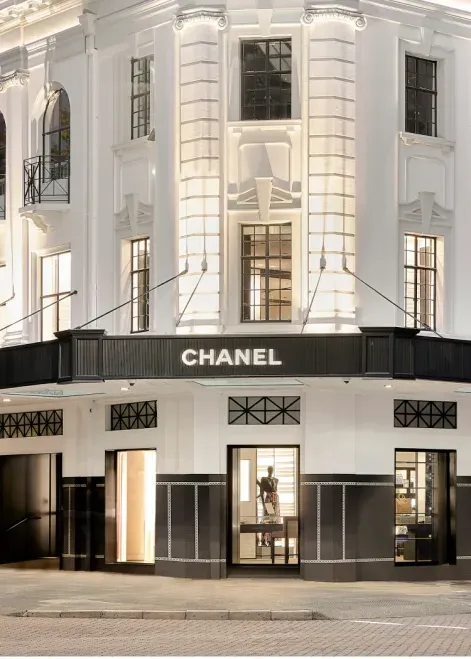 CHANEL Seasonal Markdown（季節減價）一般每年約舉行兩次，不同國家及專門店開始時間都有機會不同。