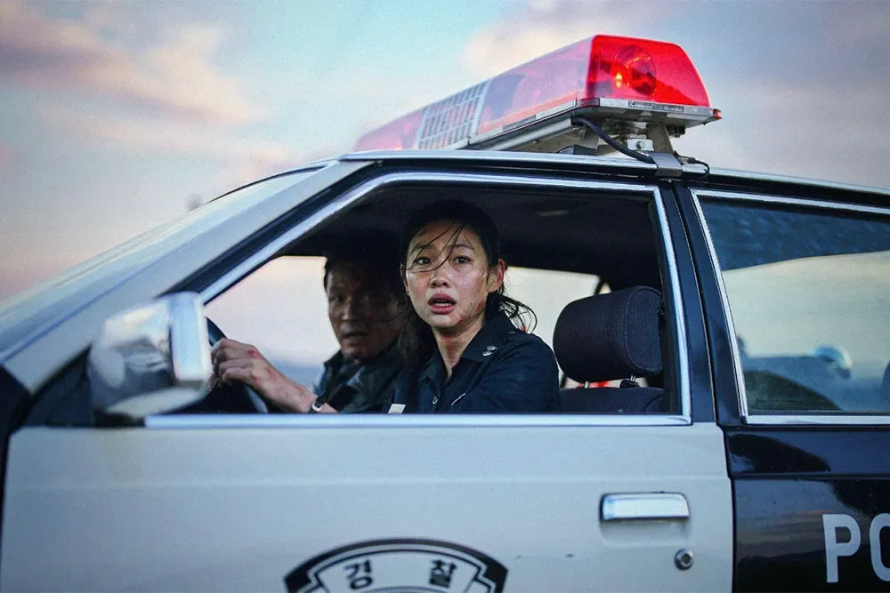 《Hope》嘅核心亮點之一,係集合咗韓國同國際頂級演員陣容,當中包括黃晸玟(Hwang Jung-min)、趙寅成(Zo In-sung)、鄭好娟(Jung Ho-yeon)