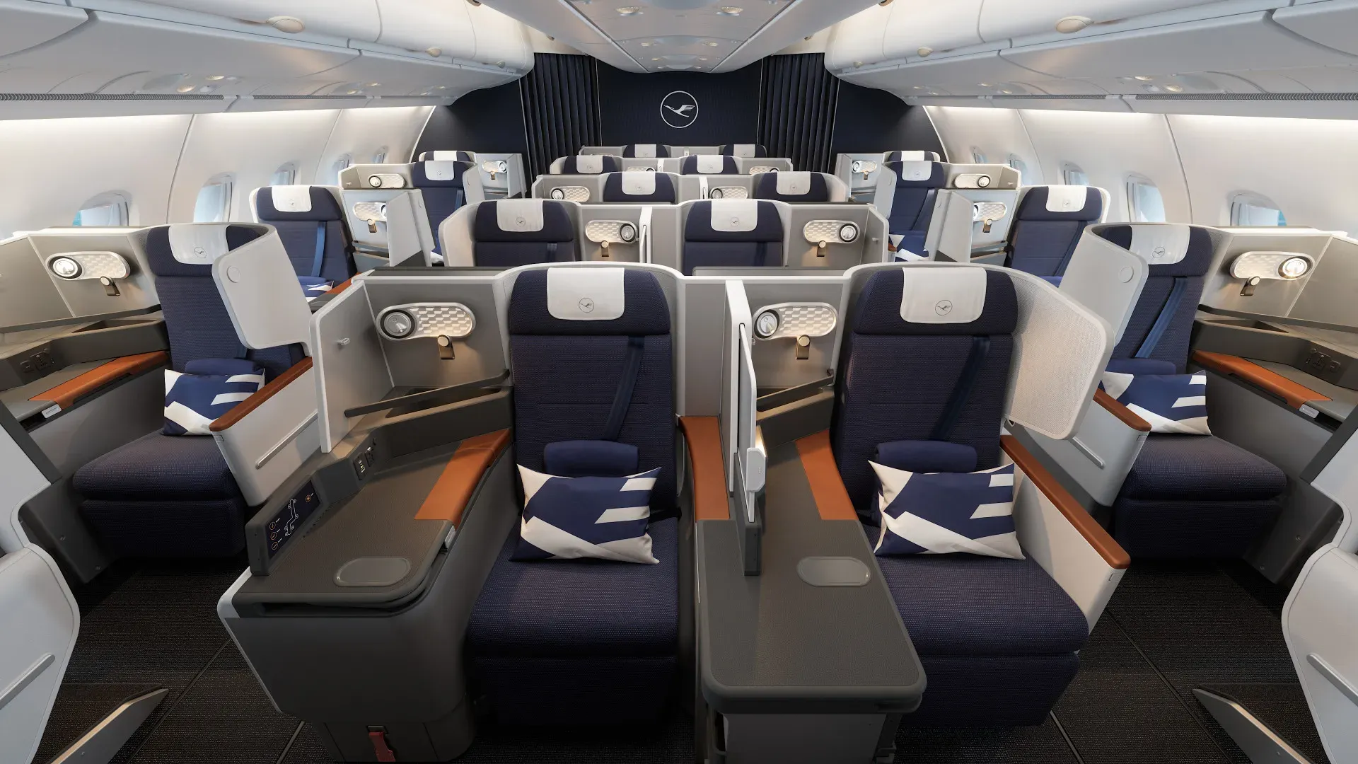 乘搭已經完成客艙翻新嘅空中巴士(Airbus)A380客機,乘客如果希望預先選擇私隱度較高或者空間較大嘅特定商務客位,將需要支付高達170歐元(約合港幣1,450元)嘅附加費用。