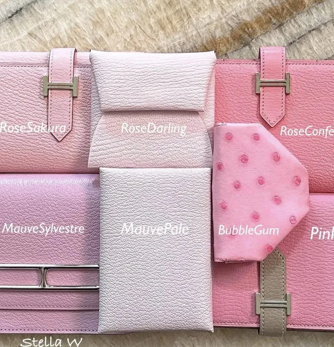 收到&nbsp;Special Order&nbsp;邀請後，有收藏者公開請教配色意見，於&nbsp;Rose Darling、Mauve Sylvestre、Mauve Pale&nbsp;等粉色之間反覆比較，亦考慮&nbsp;Verso、對比色車線及內裡配搭，反映真正困難往往並非獲邀，而係如何作出最終選擇。