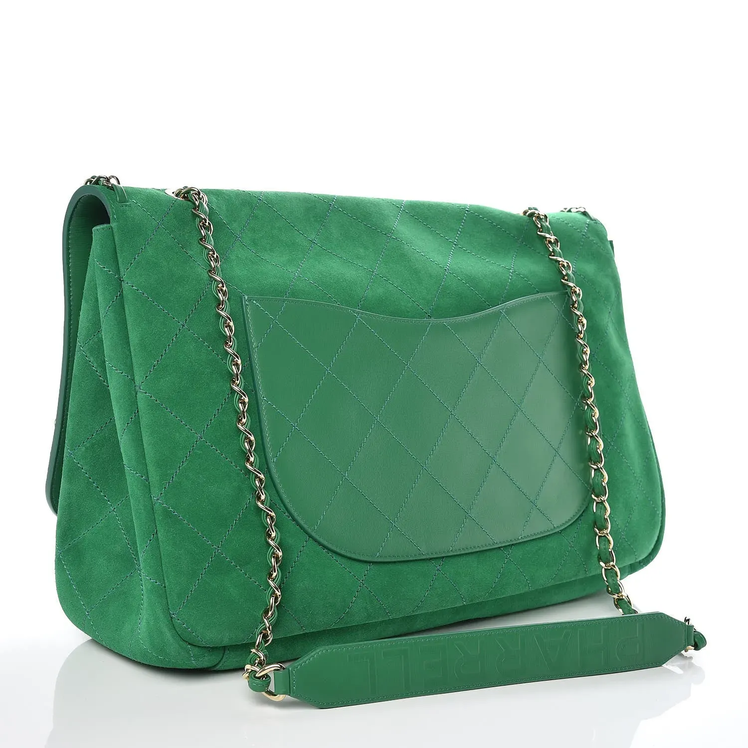 Chanel × Pharrell Williams XXL Suede Flap Bag背面細節,保留Classic Flap標誌性背面插袋(俗稱「微笑口袋」)設計,延續品牌經典結構,同時兼顧日常收納功能。