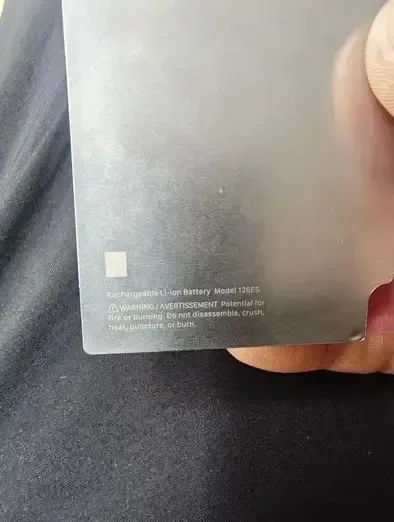 美國版本嘅 iPhone 18 Pro Max 預計可以容納更大嘅電池，容量進一步提升至 5,567 mAh。對比同為 eSIM 版本嘅美國版 iPhone 17 Pro Max（5,088 mAh），按年增長接近 10%。