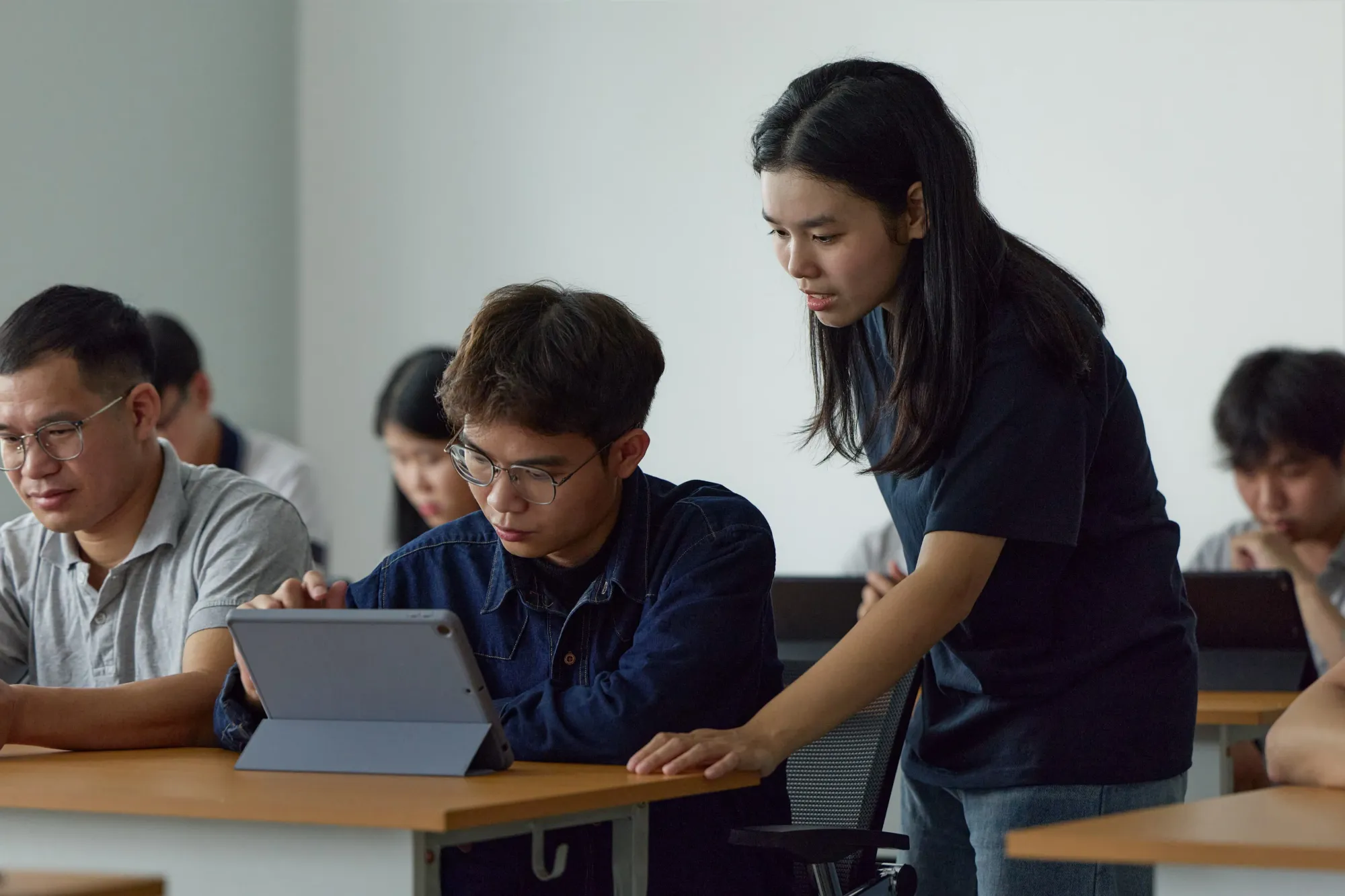 中心將採用創新教學模式，結合線上學習同實體課堂，讓學員可以靈活地獲取知識同技能。