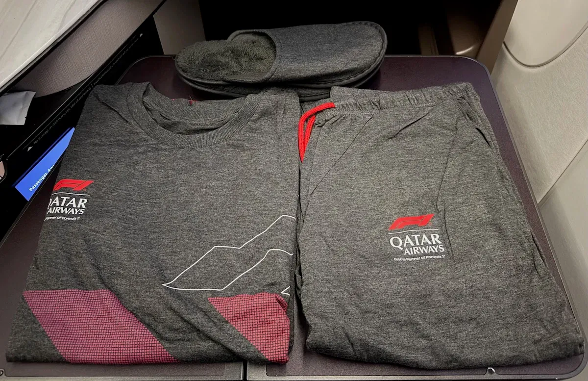 卡塔爾航空嘅 Qsuites 商務艙一直備受好評。佢哋可能係派發睡衣數量最多嘅航空公司。