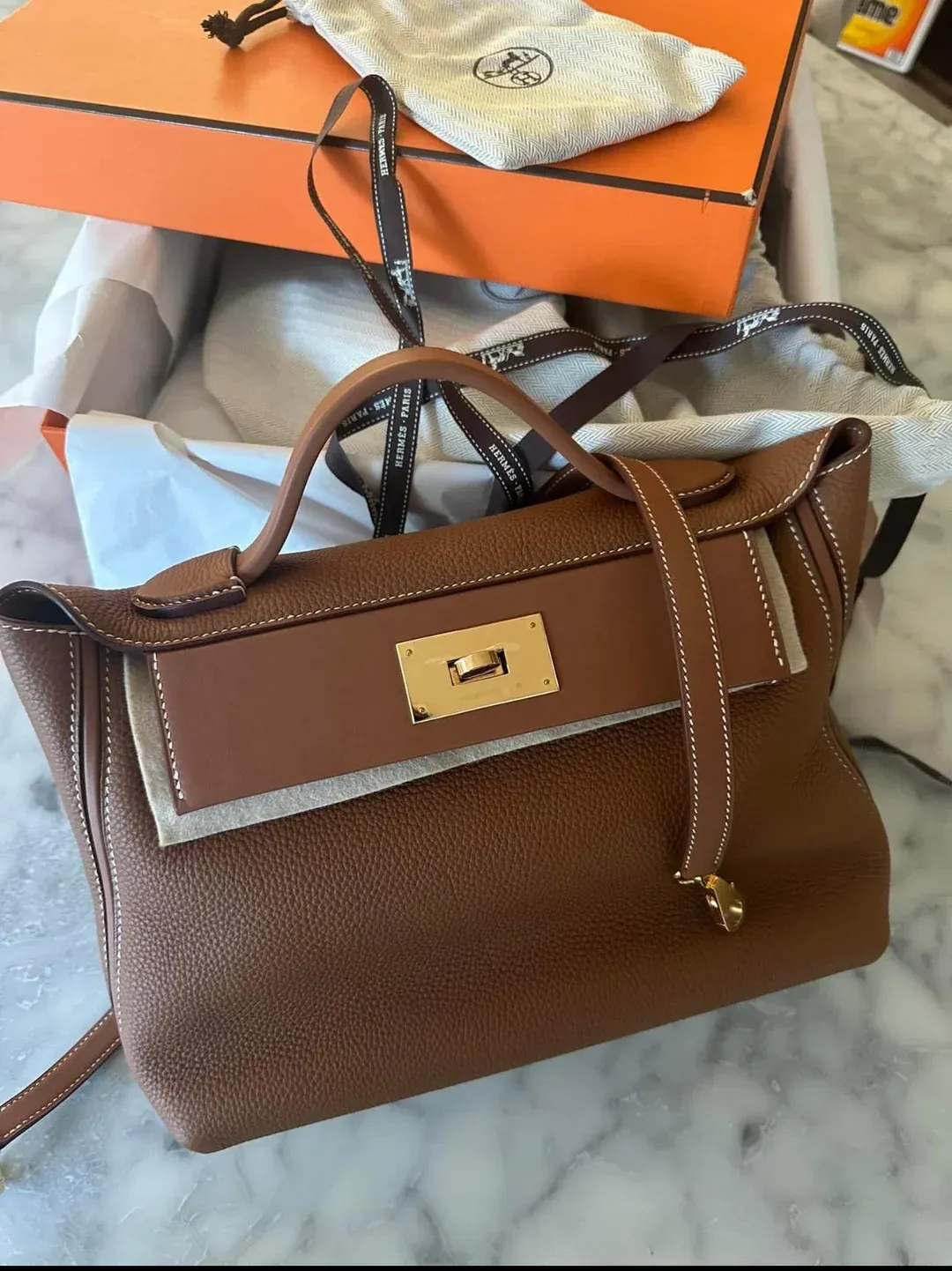 有收藏者表示，Hermès 24/24 29&nbsp;容量充足，適合作為旅行袋或日常外出使用；亦有用家認為，配搭較長肩帶或者內膽後，整體使用體驗會更加理想。