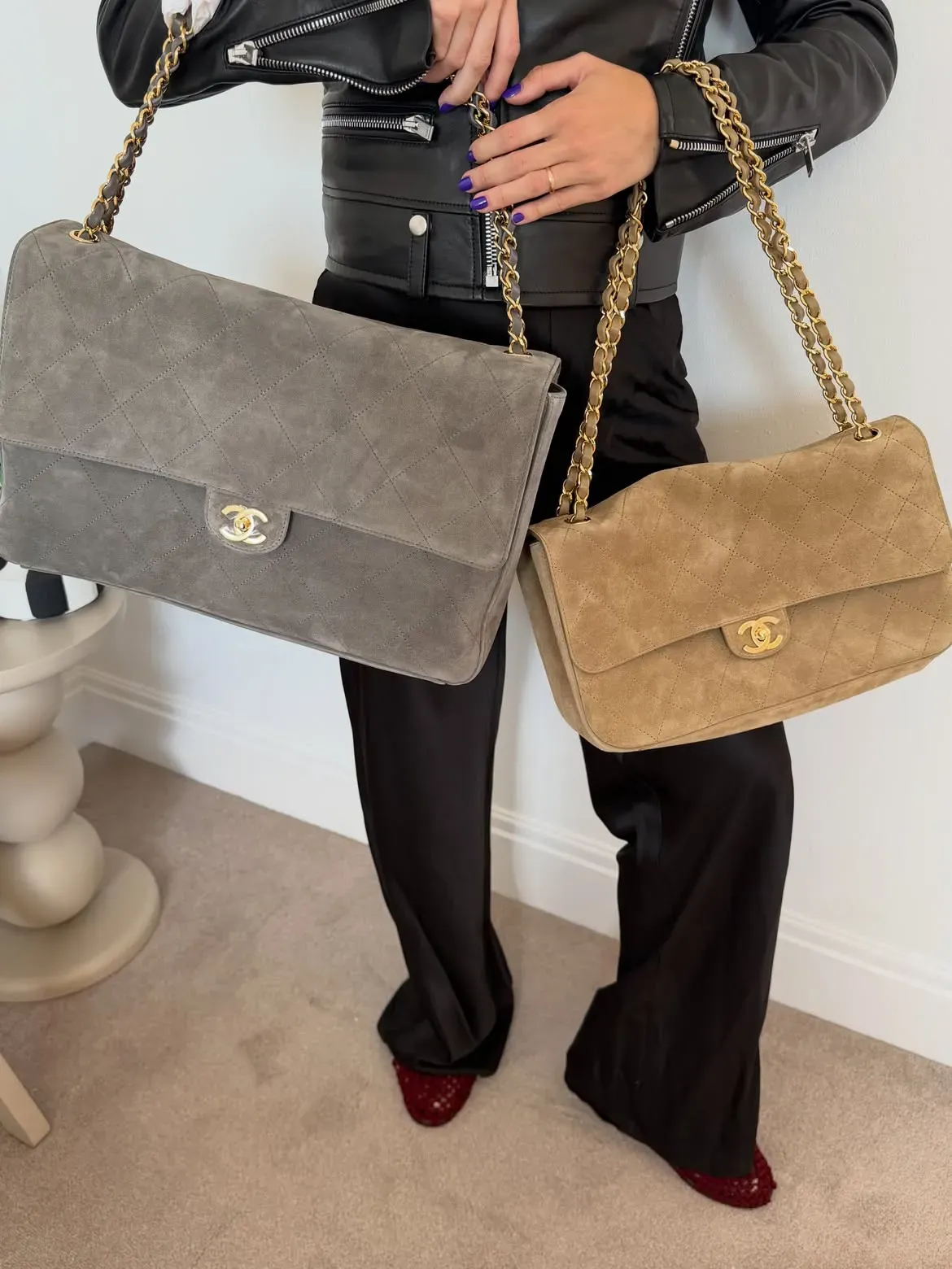 CHANEL Maxi Flap 38.5cm大號與32cm版本尺寸比較,兩者容量、比例及實際使用定位有所不同。