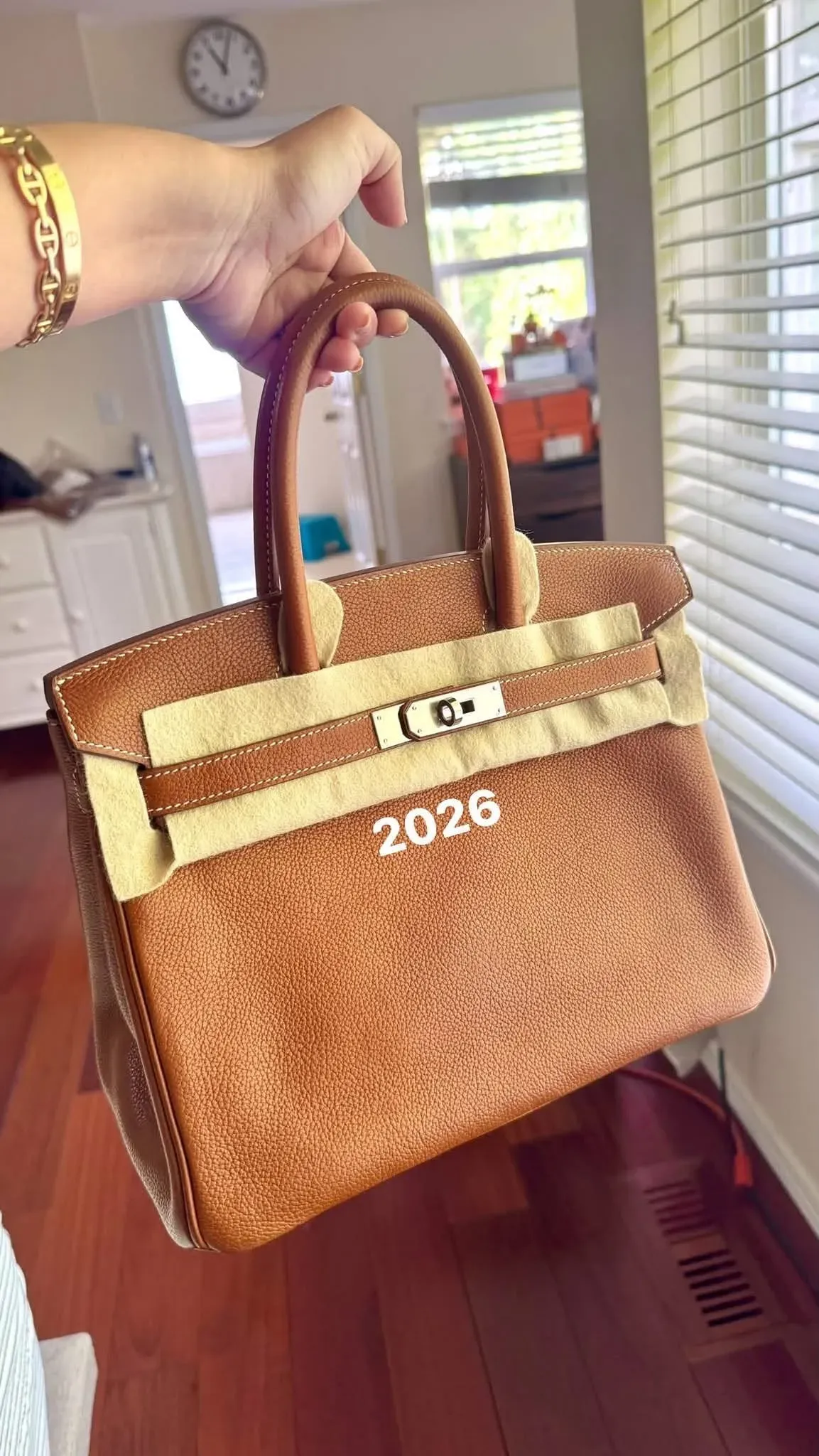 2026年Barenia Faubourg B30整體狀態。經過多年使用後,袋身形成自然Patina,不少收藏者亦認為呢種歲月變化正正係天然皮革最吸引之處。