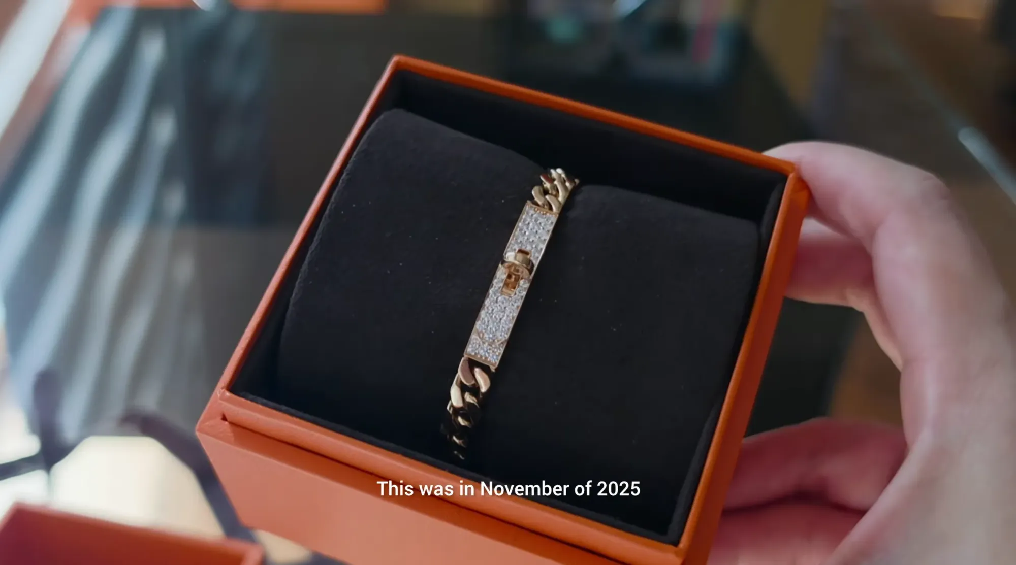 網民表示Kelly Gourmet Bracelet原本已經係自己嘅Wishlist之一，購入後約10個月亦成為最常佩戴嘅Hermès單品之一。